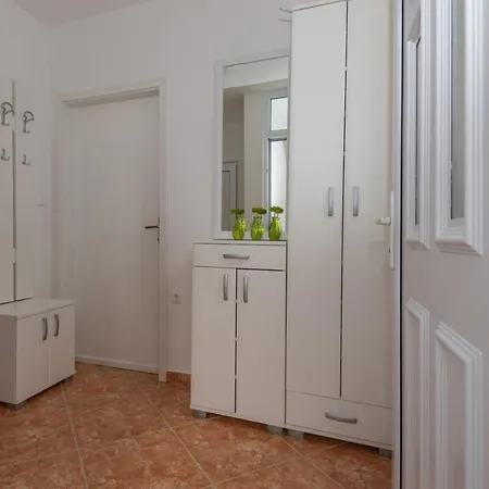 Апартаменты Apartment Domenika Макарска